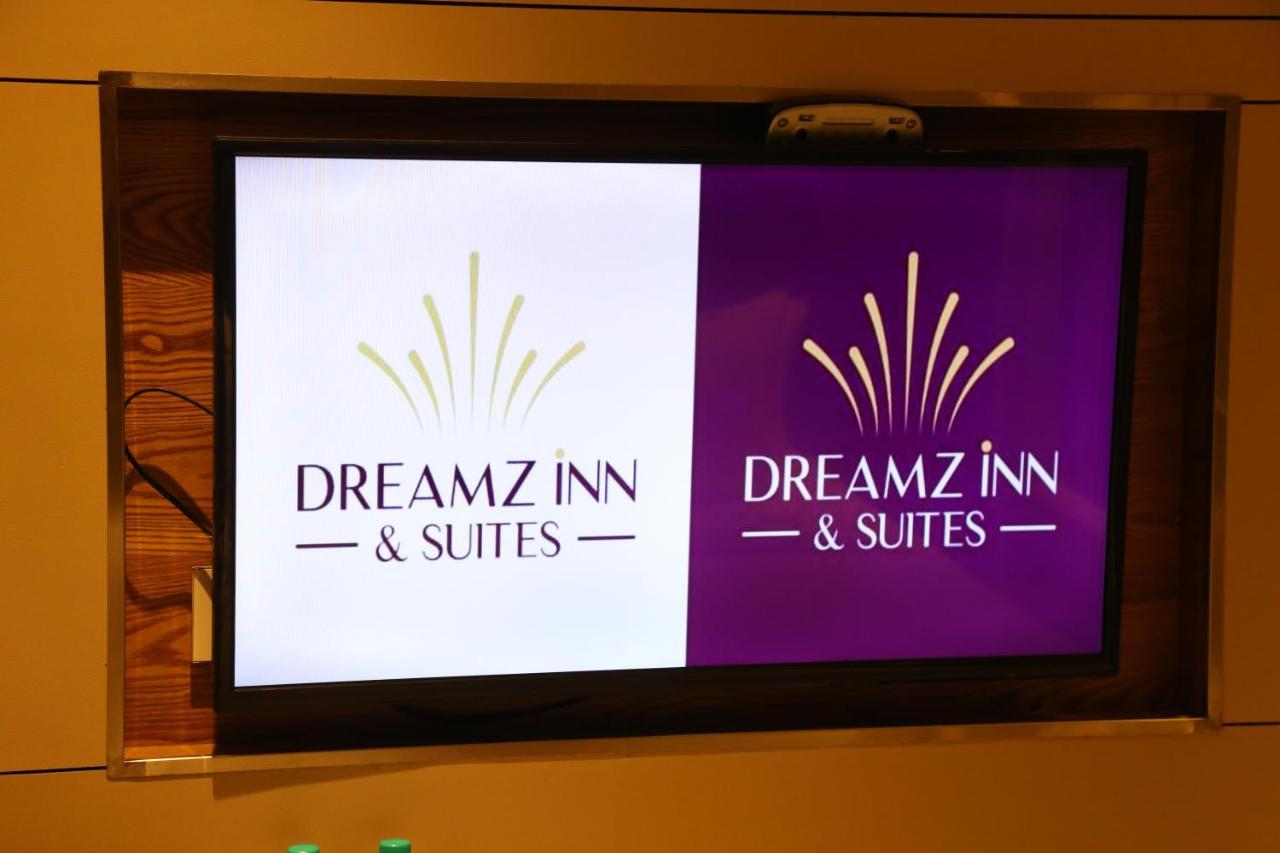 Dreamz Inn & Suites Zirakpur エクステリア 写真