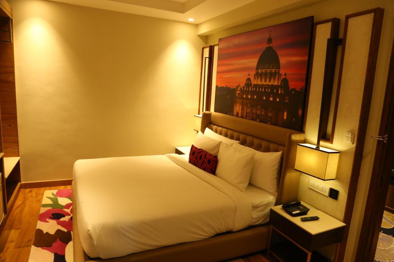 Dreamz Inn & Suites Zirakpur エクステリア 写真