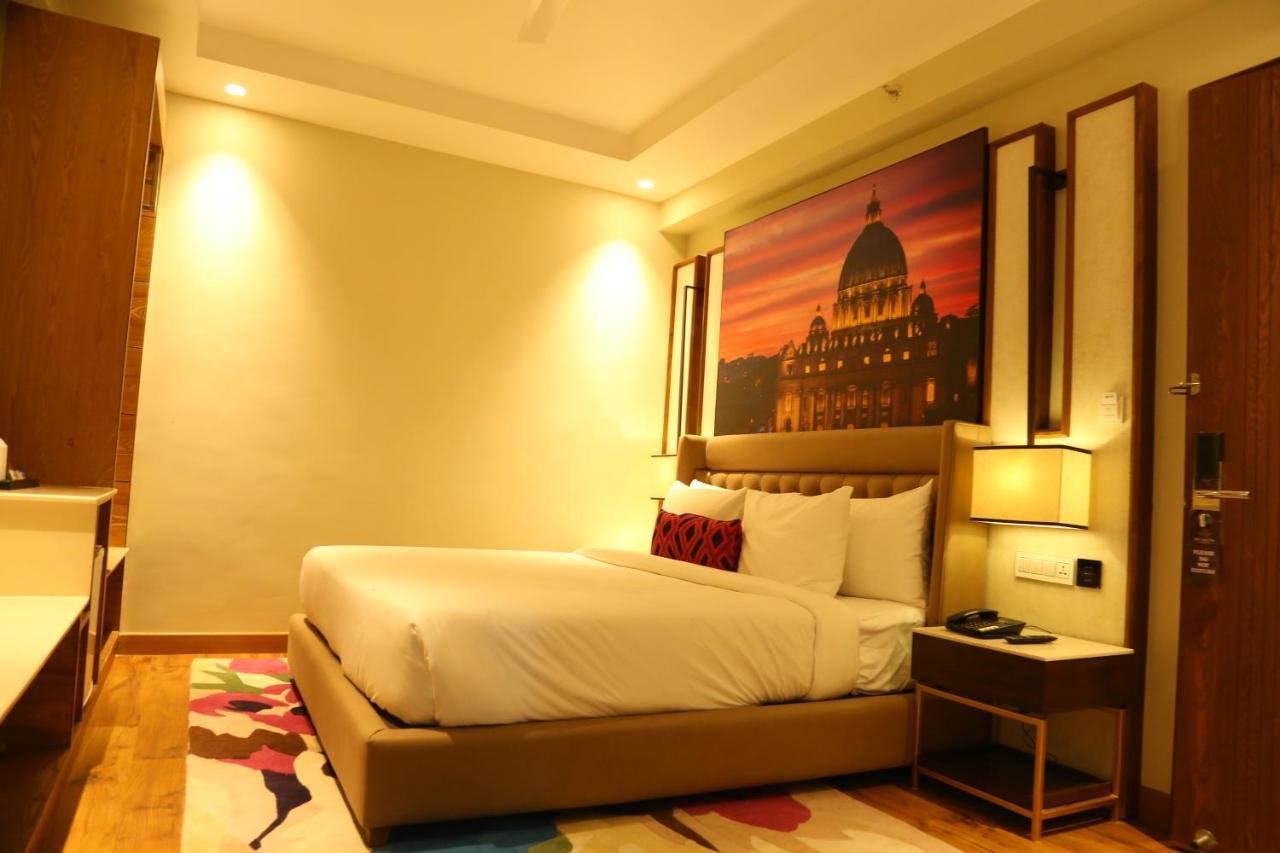 Dreamz Inn & Suites Zirakpur エクステリア 写真